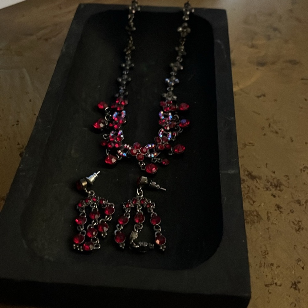 Ruby red choker with matching earrings